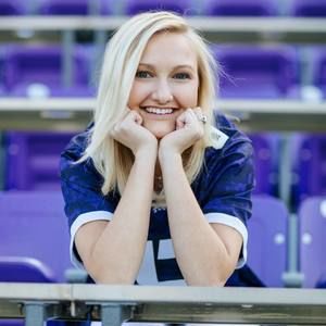 Meet your Posher, Kelly